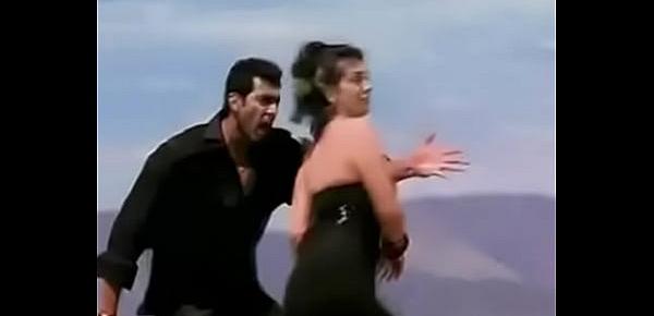  Haniska boobs touch by Jayam Ravi in Engeyum Kaadh